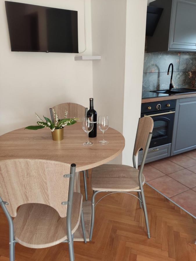 Apartman Car Vir Eksteriør billede